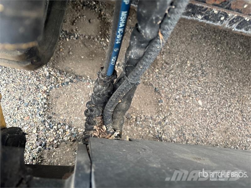 ASV RT120F Compact Track Loader Kompaktlaadurid