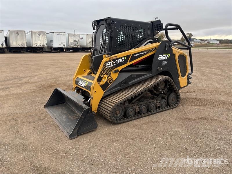 ASV RT120F Compact Track Loader Kompaktlaadurid