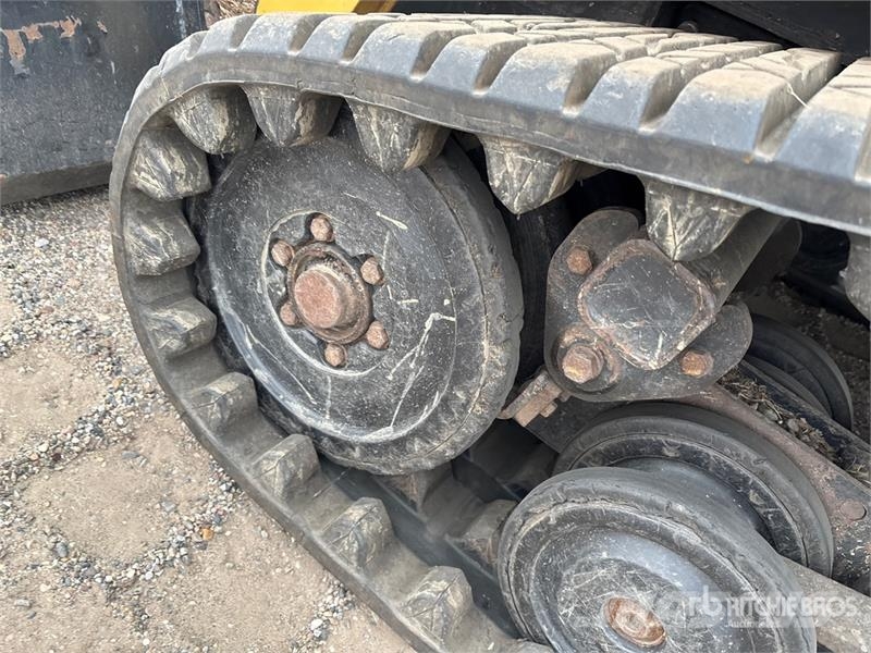 ASV RT120F Compact Track Loader Kompaktlaadurid