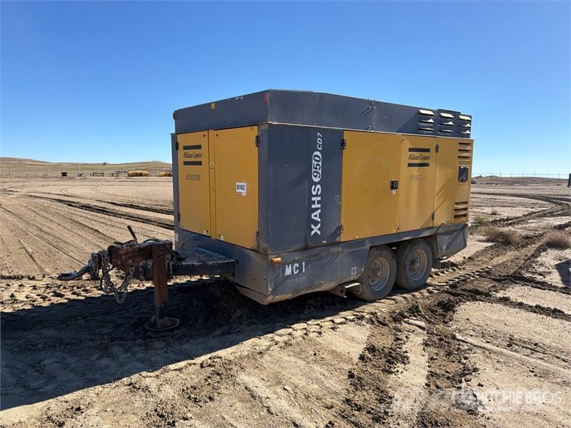Atlas Copco XAHS950 950 cfm Mobile Air Compressor Compressors