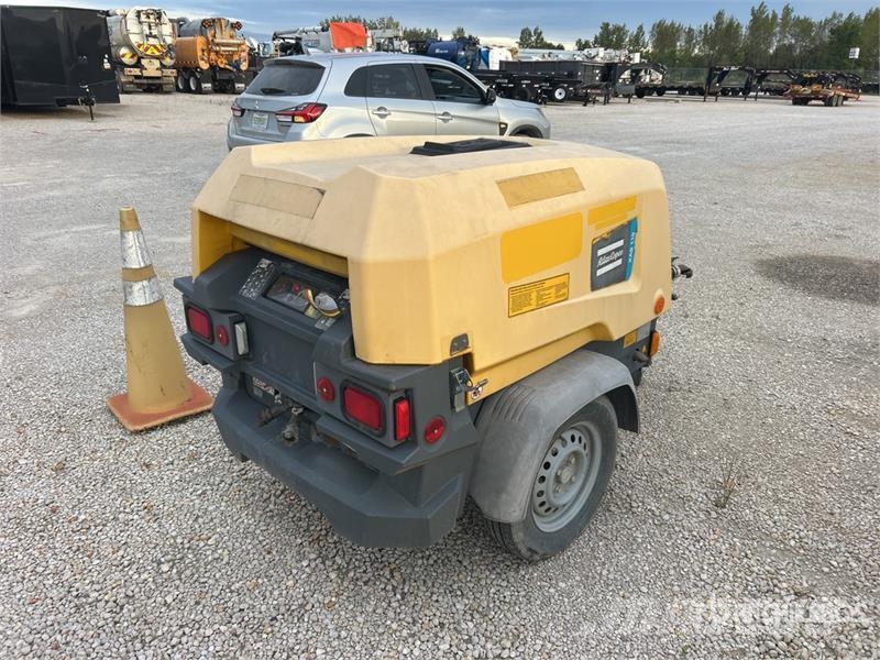 Atlas Copco XAS110 110 cfm Mobile Air Compressor 콤푸레샤