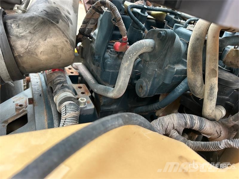 Atlas Copco XATS250 250 cfm Mobile Air Compressor 콤푸레샤