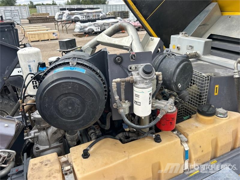Atlas Copco XATS250 250 cfm Mobile Air Compressor 콤푸레샤