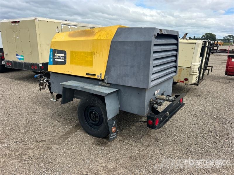 Atlas Copco XATS250 250 cfm Mobile Air Compressor 콤푸레샤