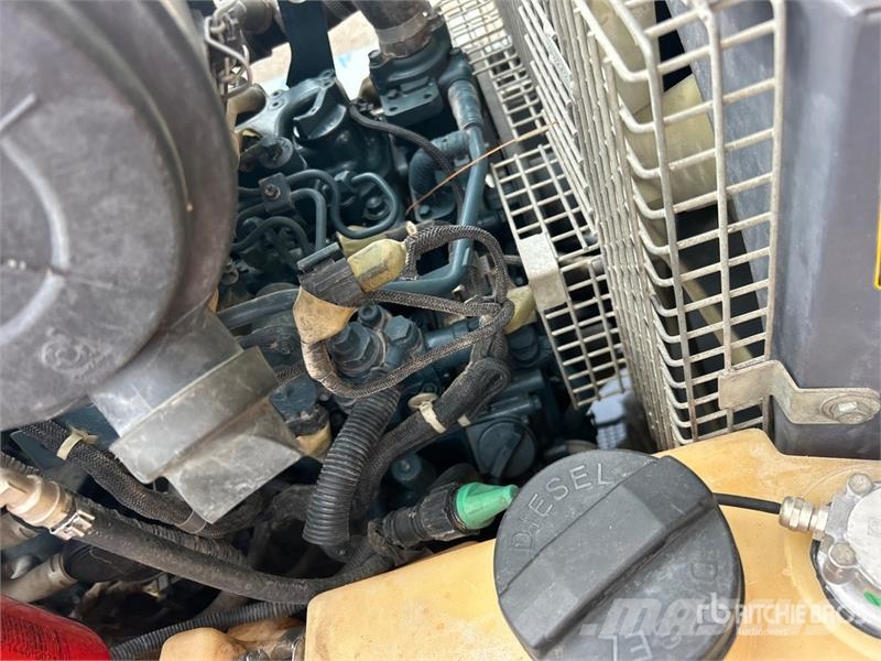Atlas Copco XATS250 250 cfm Mobile Air Compressor 콤푸레샤