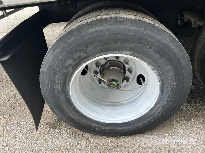Atro 53 ft T/A Van Trailer Reboques baú