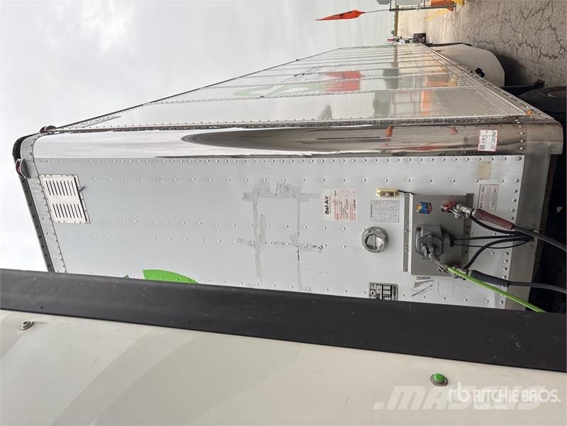 Atro 53 ft T/A Van Trailer Reboques baú