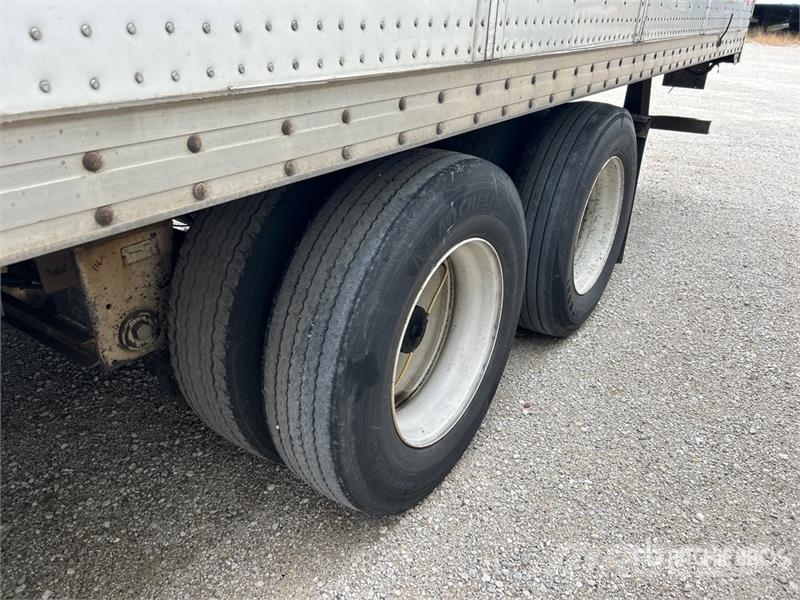 Atro 53 ft T/A Van Trailer Reboques baú