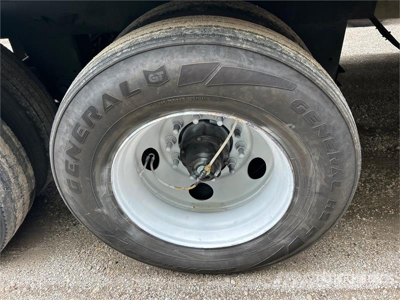 Atro 53 ft T/A Van Trailer Reboques baú