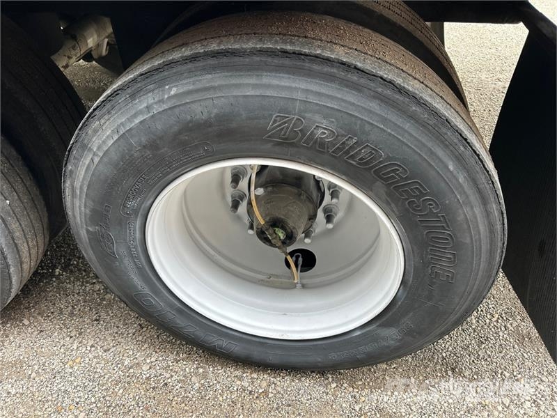 Atro 53 ft T/A Van Trailer Reboques baú