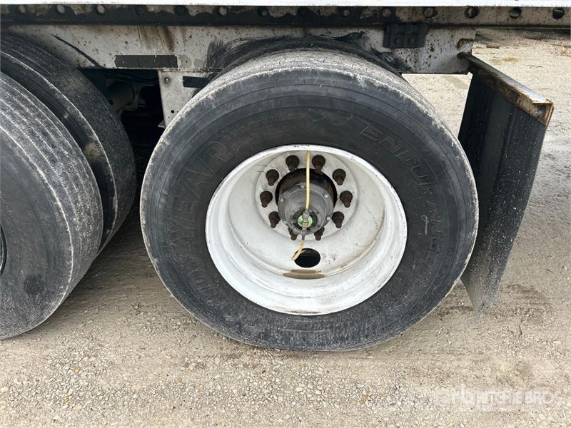 Atro 53 ft x 102 in T/A Van Trailer Dobozos pótkocsik