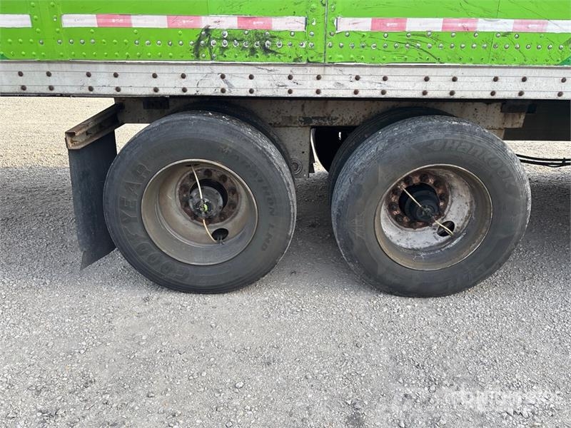 Atro 53 ft x 102 in T/A Van Trailer Dobozos pótkocsik