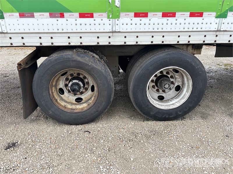 Atro 53 ft x 102 in T/A Van Trailer Dobozos pótkocsik