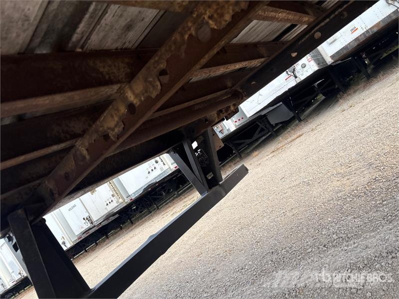 Atro 53 ft x 102 in T/A Van Trailer Dobozos pótkocsik