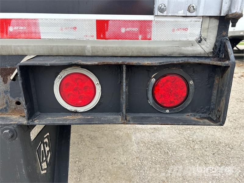 Atro 53 ft x 102 in T/A Van Trailer Dobozos pótkocsik