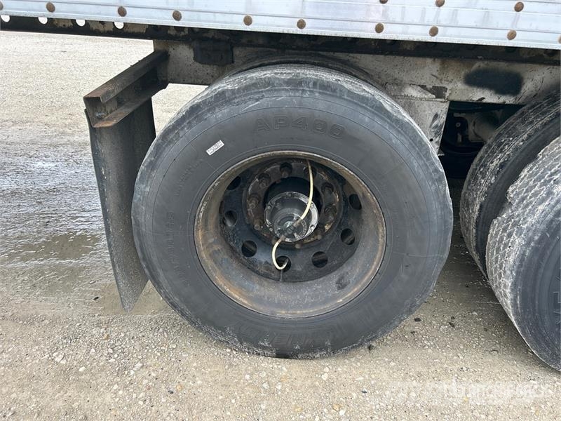 Atro 53 ft x 102 in T/A Van Trailer Dobozos pótkocsik