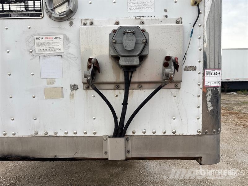 Atro 53 ft x 102 in T/A Van Trailer Dobozos pótkocsik