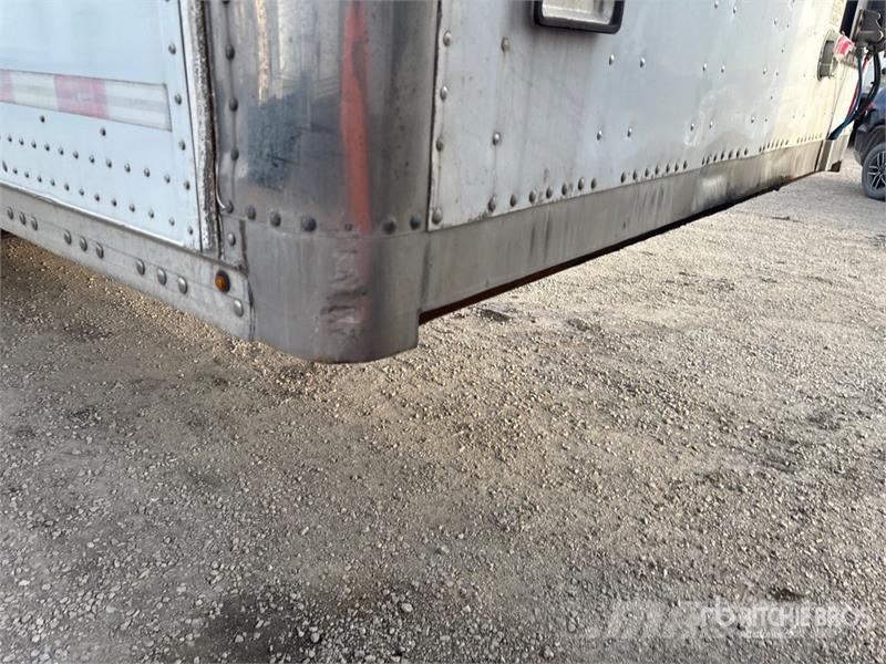 Atro 53 ft x 102 in T/A Van Trailer Dobozos pótkocsik