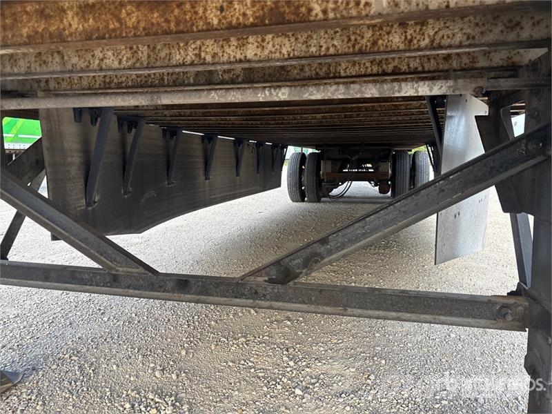 Atro 53 ft x 102 in T/A Van Trailer Dobozos pótkocsik