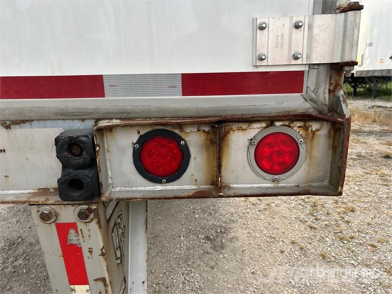 Atro 53 ft x 102 in T/A Van Trailer Dobozos pótkocsik