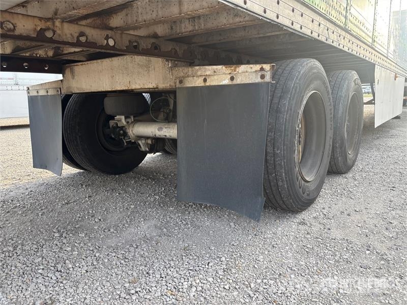 Atro 53 ft x 102 in T/A Van Trailer Dobozos pótkocsik