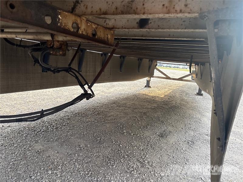 Atro 53 ft x 102 in T/A Van Trailer Dobozos pótkocsik