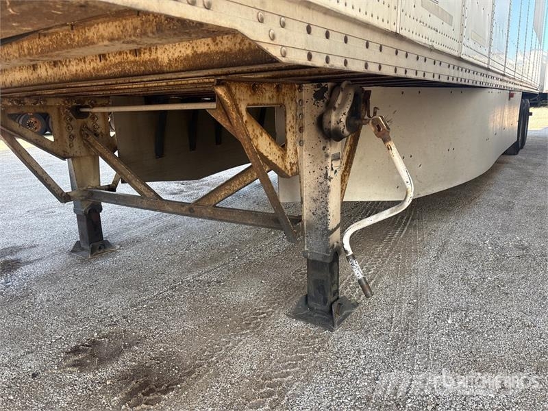 Atro 53 ft x 102 in T/A Van Trailer Dobozos pótkocsik
