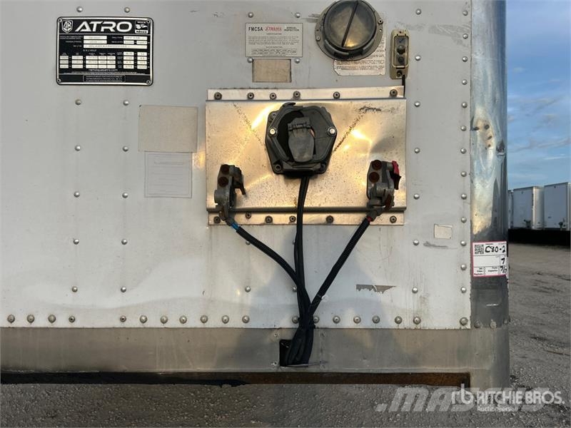 Atro 53 ft x 102 in T/A Van Trailer Dobozos pótkocsik