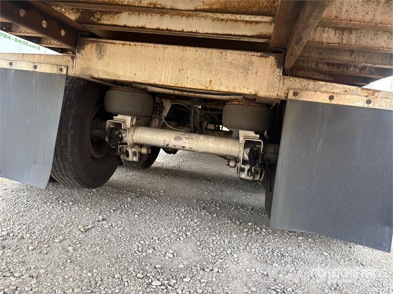 Atro 53 ft x 102 in T/A Van Trailer Dobozos pótkocsik