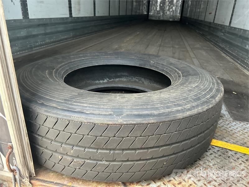 Atro 53 ft x 102 in T/A Van Trailer Dobozos pótkocsik