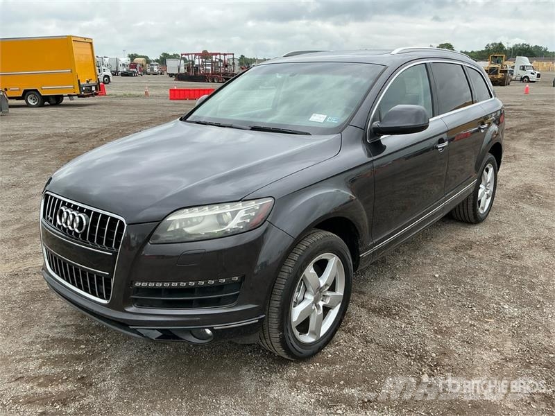 Audi Q7 Avtomobili