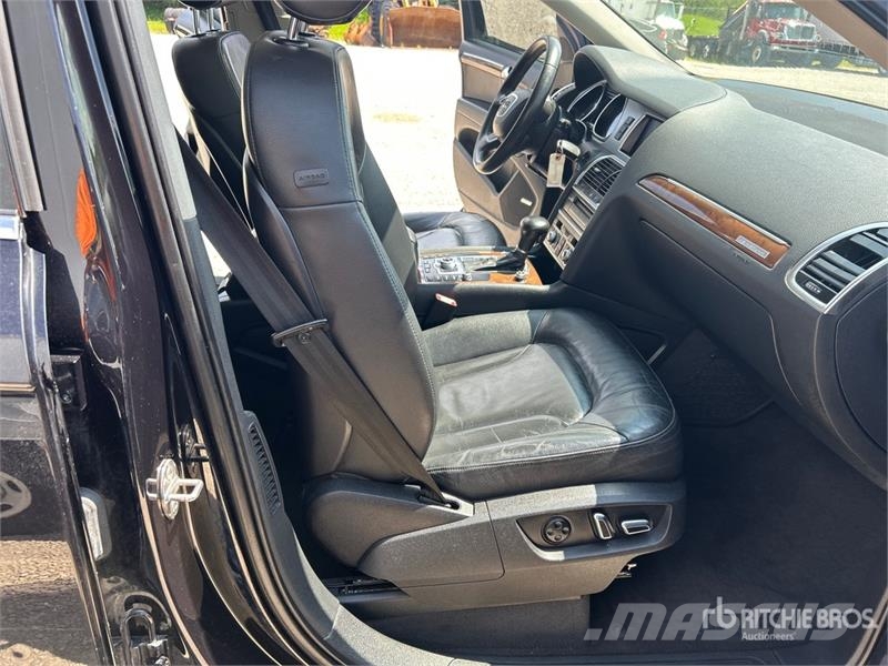 Audi Q7 Lengvieji automobiliai