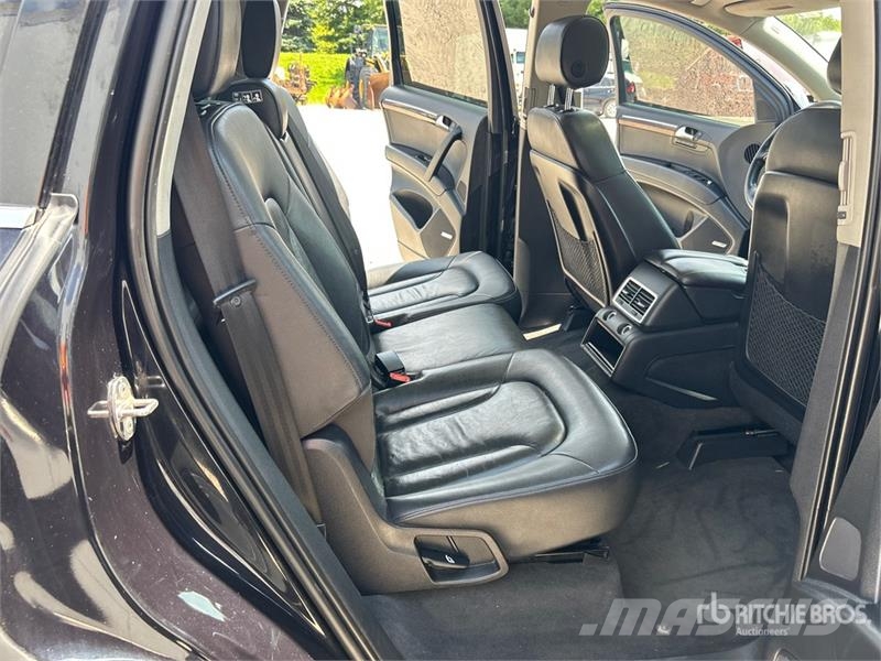Audi Q7 Lengvieji automobiliai