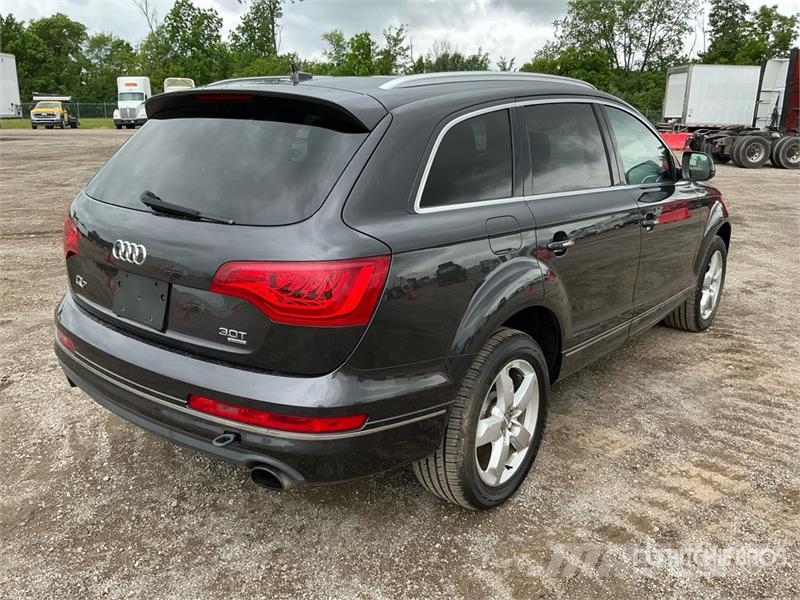 Audi Q7 Avtomobili