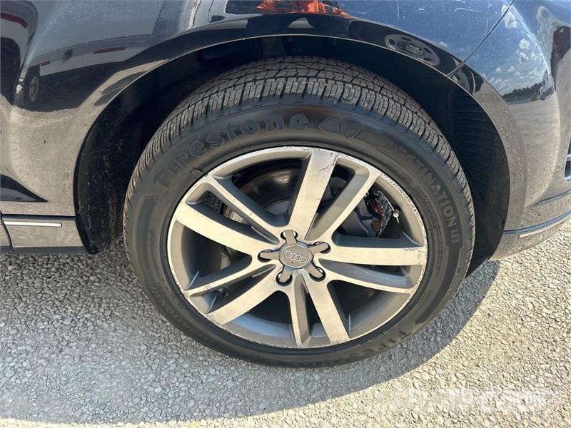 Audi Q7 Lengvieji automobiliai