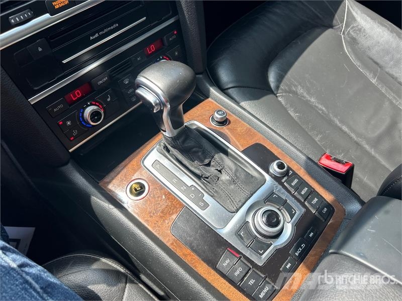Audi Q7 Lengvieji automobiliai
