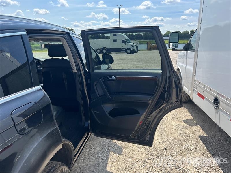 Audi Q7 Lengvieji automobiliai