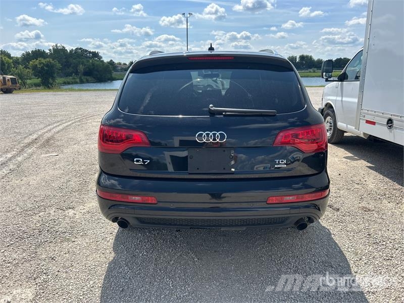 Audi Q7 Lengvieji automobiliai