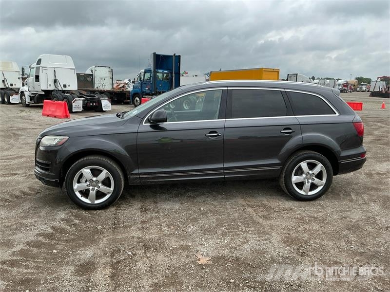 Audi Q7 Avtomobili
