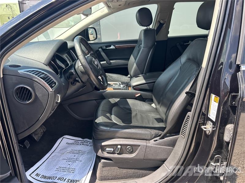 Audi Q7 Lengvieji automobiliai