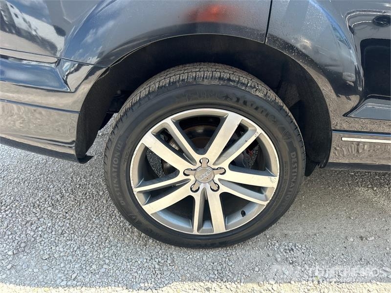 Audi Q7 Lengvieji automobiliai