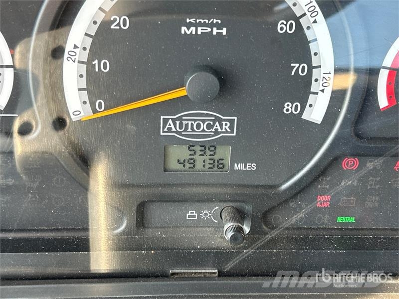 Autocar Eagle on Autocar Xpert Sweeper Truck (Inoperable) Уборочные машины
