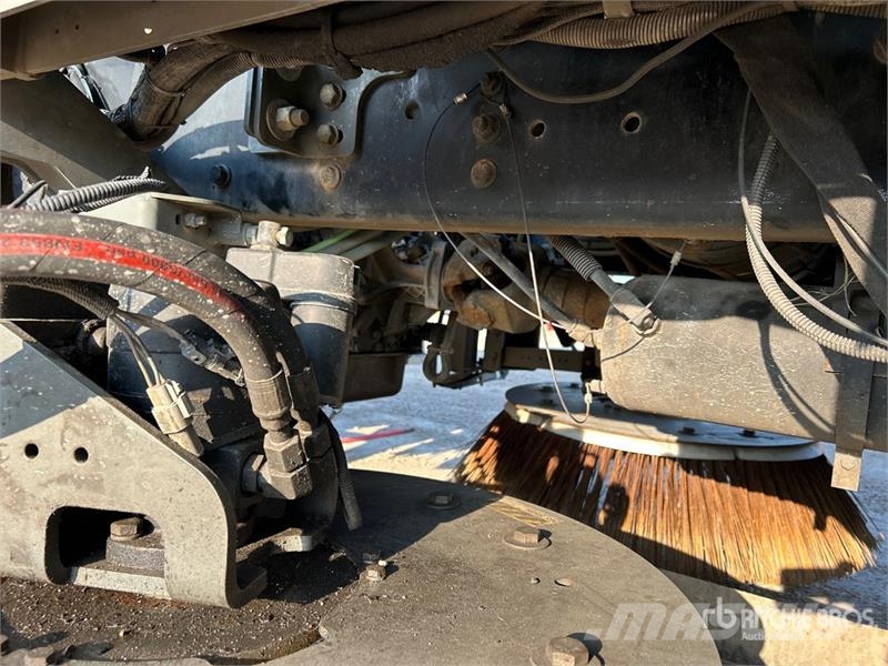 Autocar Eagle on Autocar Xpert Sweeper Truck (Inoperable) Уборочные машины