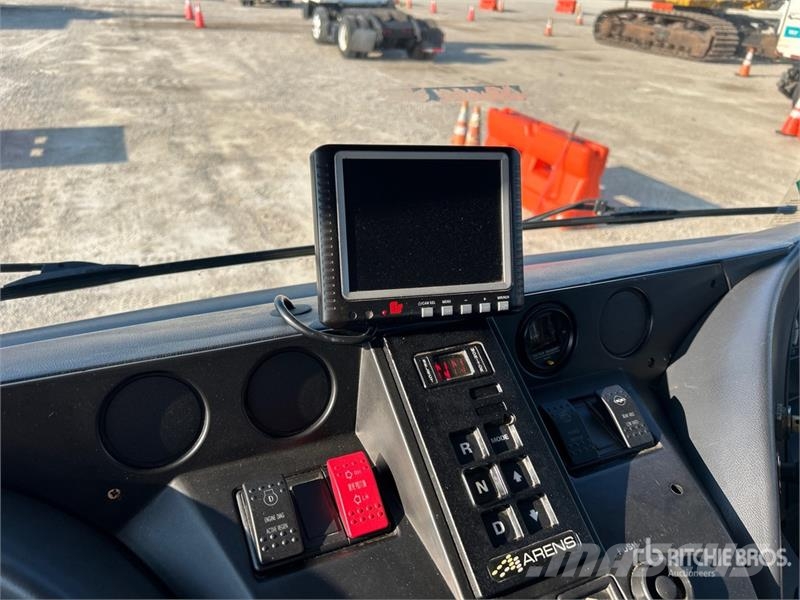 Autocar Eagle on Autocar Xpert Sweeper Truck (Inoperable) Уборочные машины