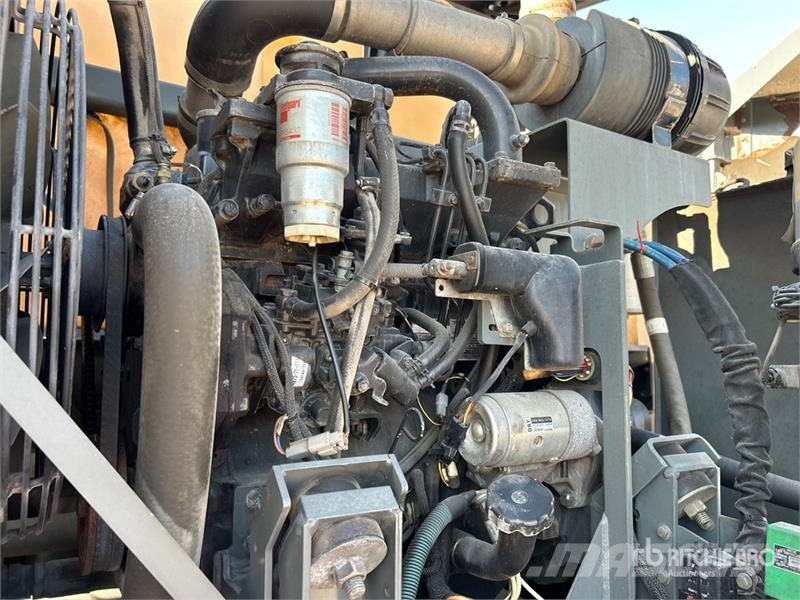 Autocar Eagle on Autocar Xpert Sweeper Truck (Inoperable) Уборочные машины