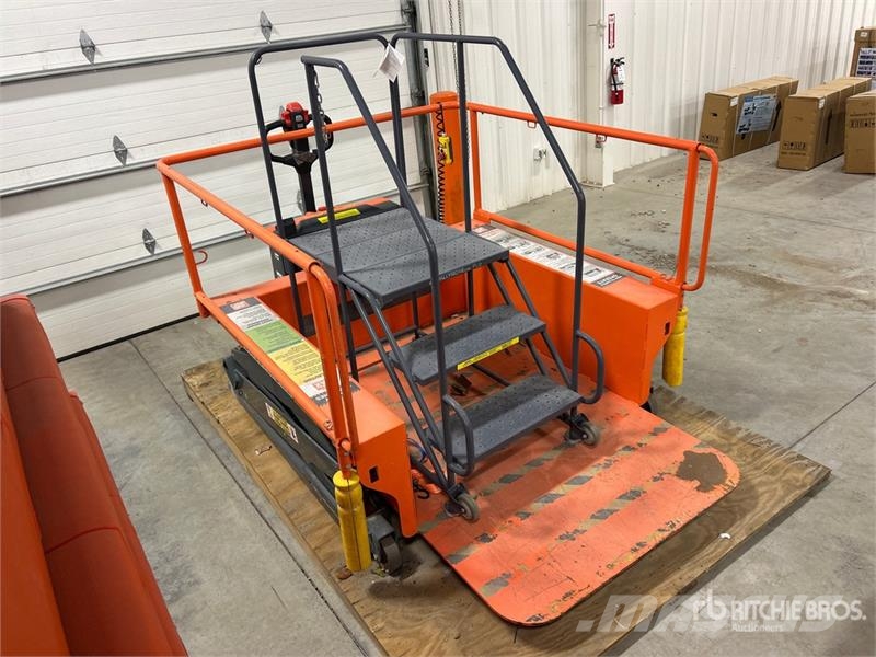 Ballymore PLD-PLUS Loading Dock Vertical Mast Lift Henkilönostimet ja nostolaitteet