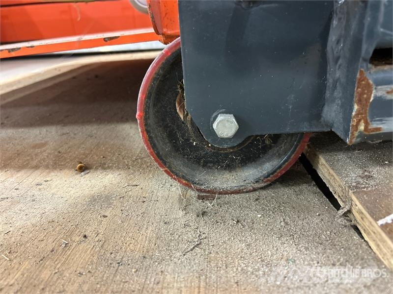 Ballymore PLD-PLUS Loading Dock Vertical Mast Lift Henkilönostimet ja nostolaitteet