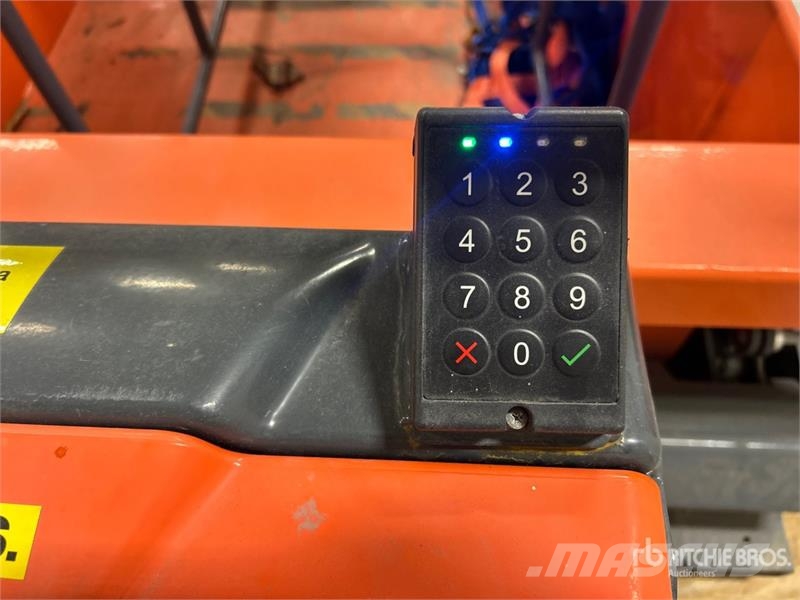 Ballymore PLD-PLUS Loading Dock Vertical Mast Lift Henkilönostimet ja nostolaitteet