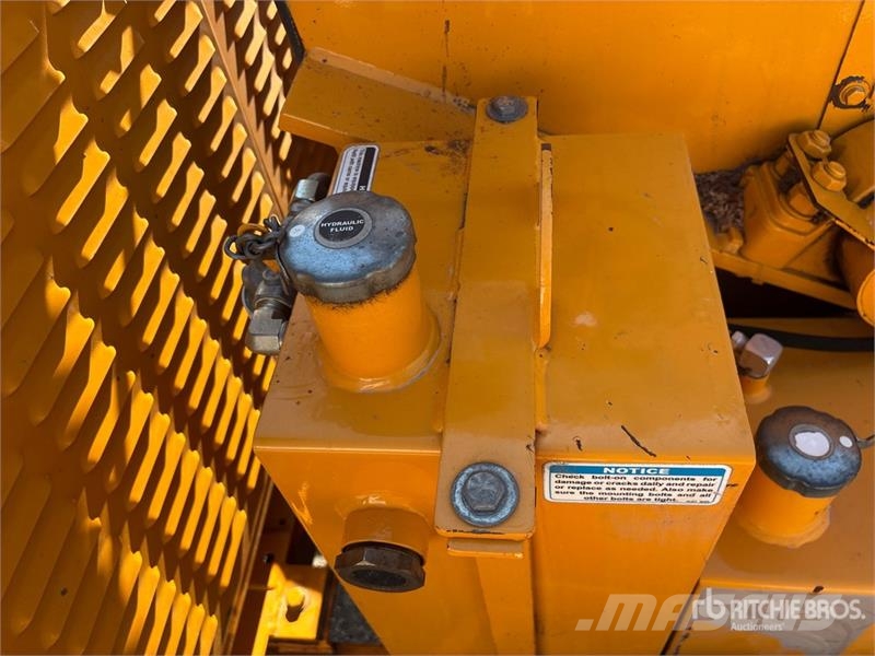 Bandit 15XP Tow-Behind Wood Chipper Haketuskoneet