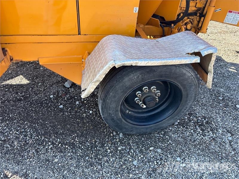 Bandit 255XP Tow-Behind Wood Chipper 碎木機